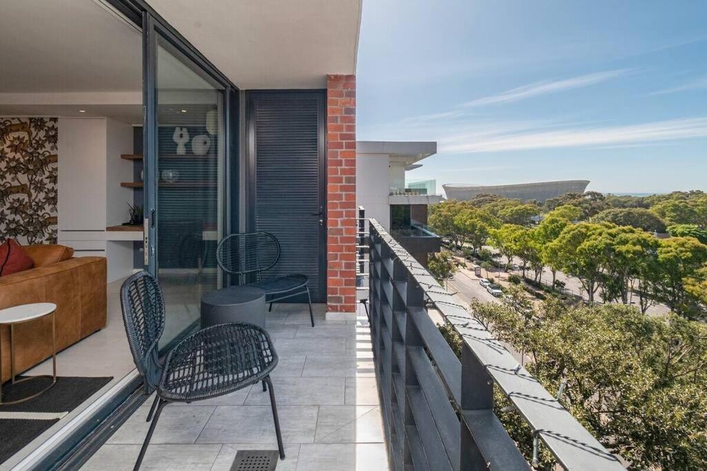 Styled Top Floor Apartment, With Back-Up Power Cape Town Exterior photo