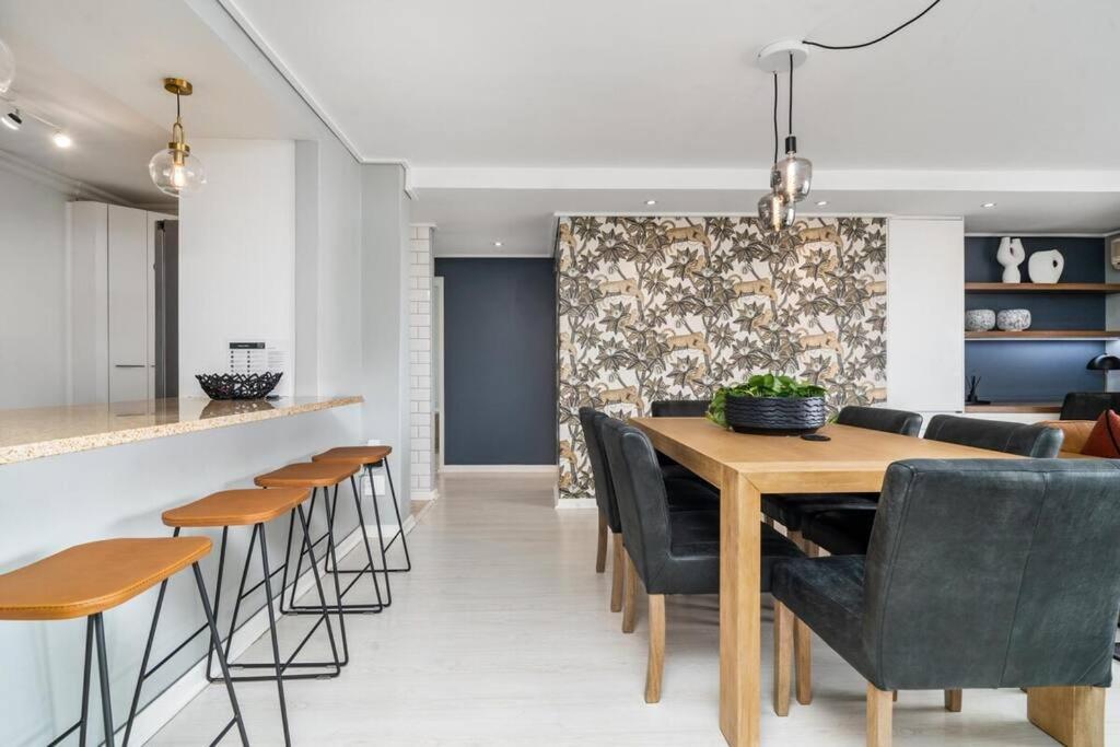 Styled Top Floor Apartment, With Back-Up Power Cape Town Exterior photo